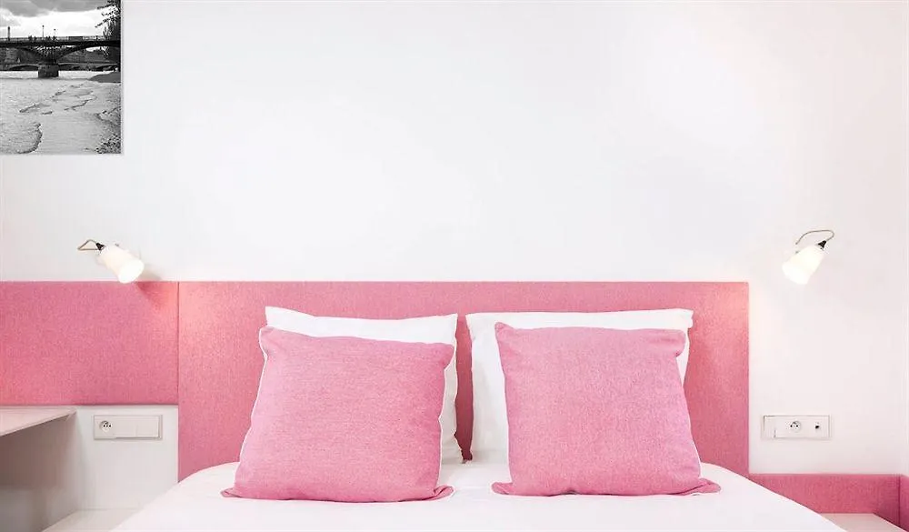 Hotel Hôtel Mistral Parigi
